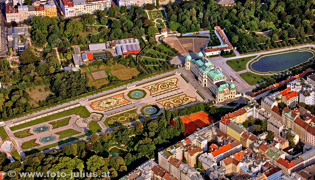 W3381b_Vienna_from_Above_Belvedere.jpg, 299kB