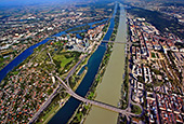 W3450_Wien_Donau_Luftfoto.jpg, 25kB