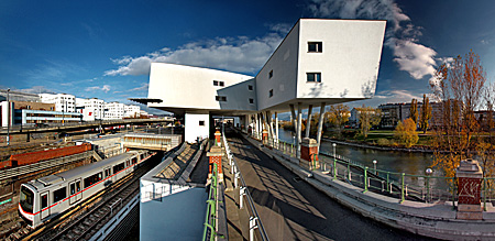 Vienna, Zaha-Hadid-Haus, Photo Nr.: W5267